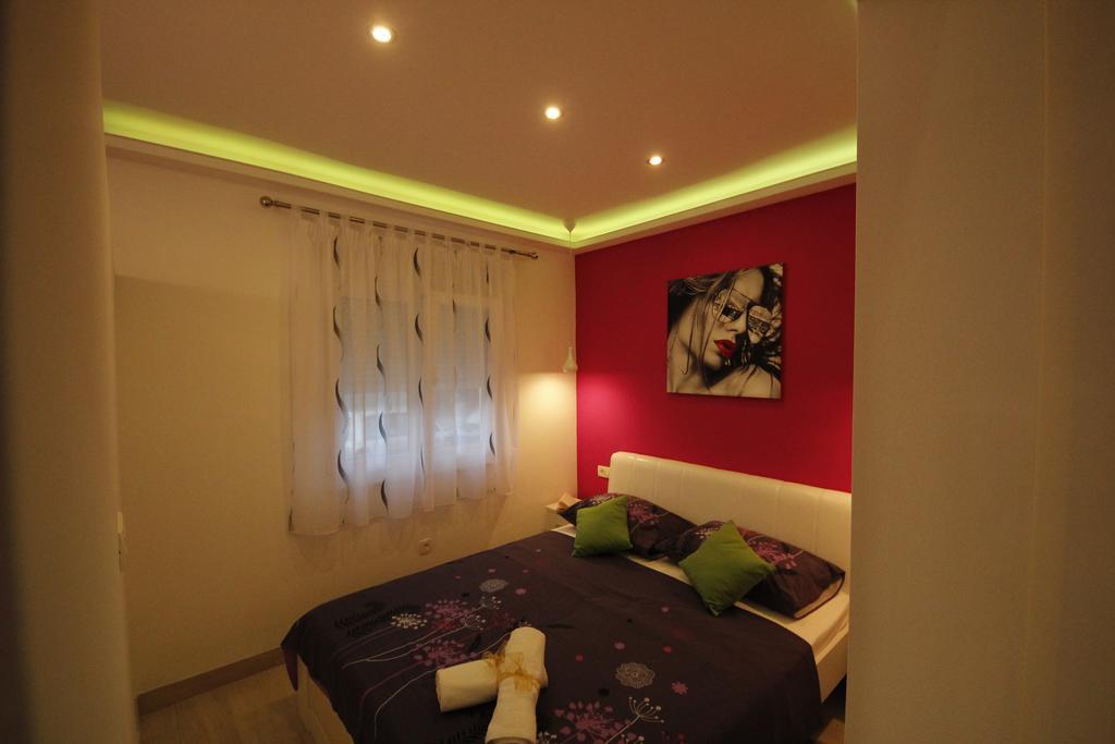 Apartment Golden Dreams
