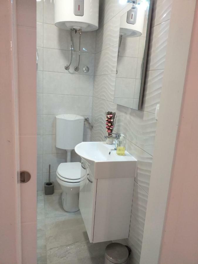 Golden Dreams Apartment
